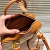 Yeni yaz plaj çantası kadın çanta lüks tasarımcı kamera çantaları moda saman omuz tote çanta el seyahat çantası 240507 240511