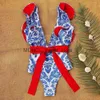 Frauen Badebekleidung Rüschenkrawattendetailed Delft Blue sexy ein Stück Badeanzug Frauen Schwimmanzug 2022 Luxusshorts Bourkini Boho gedruckt Schwimm H240507