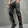 Herren Jeans Männer stilvolle Hip -Hop -Stickereien Skinny Jeanshose Männlicher Strt -Stil Slim Jogging Denim Pants Y240507