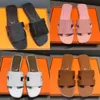 Designer Womens Leather Sandals Summer Luxury Flat Slippers Vintage Beach Pool Outdoor Women Shoes Black White Pure Pink Yellow Red Brown Ladies Slides Slipper