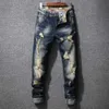 Osobowość dżinsów męskich Zagniarło mężczyzn dżinsowe dżinsy Nowe duże rozmiar europejskie i amerykańskie zrujnowane dziury hip hopowe spodnie Mężczyzna Y240507