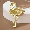 Pins Broschen modische klassische eingelegte Strassflamingo Brosche luxuriöses Design für Frauen Unisex Metal Animal Brosche Schmuck Geschenk WX