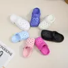 Pantofole per bambini estivi per neonati graziosi sandali morbidi sandali per interni antislisp galling scarpe bambini spiaggia 240423