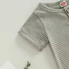 Rompères Baby Clothing Baby Garçons filles à manches courtes Stripe Crew Neck Buttons Jumps Contanes Summer Casual Clothes H240507