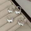 Boucles d'oreilles cerceaux Shanice S925 Géométrique en argent sterling pour les femmes simples d'eau lisse Chunky Huggie