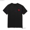 Commes des garcon 2023 Play Mens T-shirt Designer Red Comes Heart Women Garcons s Badge DES QUANLITY TS Cotton CDG EMPRODERIE CDGS CDGS 261