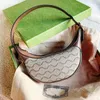 Ретро -дизайнер роскошные полунеллуосовые сумки женская цветовая торговля пакетами сцепления с кузовом плеч