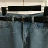 Calça de shorts de marca calças femininas jeans feminino vestido de moda de moda de moda jeans curto com cinto 06
