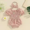 Rompers Lovely Summer Newborn Babed Girls Clothes Floral Print Kort ärm Ruffles Pleated Jumpsuits Huvudband Casual Outfits H240507