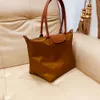 Sac à épaule mieux vendu nouveau 90% Ventes directes Small Produit grand produit grand manche en nylon à longue manche en nylon capacité maman fourrelle légère voyage un sac carré