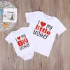 Dopasowanie rodzinnych strojów 1PC Dopasowanie T koszule rodzeństwo siostry Brother T-shirt I Love My Big Sister Family Odzież dla dzieci Body dla dzieci D240507