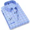 Herrenhemdhemden dünne langschlafen gedruckte Hemd Herren koreanische schlanke Fit Plaid Shirt Casual Business Shirts Mode gestreifte Streetwear Tops D240507