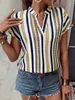 女性用ブラウスシャツヨーロッパと米国女性夏のLTI色のストライプカジュアルシャツvネック短期D240507