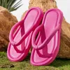 Nuova Summer Candy Color Concise Candy Flip Flip Flip per donne Accoglienti Slide Sandali di beabeach Slompo