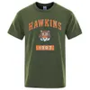 Hirts Hawkins High School Class 1983 T-shirt pour hommes drôle tissu tissu tissu t-shirt coton décontracté manches courtes respirantes J240506
