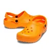 Designer di zoccoli da donna Sandals per bambini scarpe per bambini pannelli per bambini Slides fibbia classiche maschili tripli scarpe bianche impermeabili per infermieri ospedale 36-45