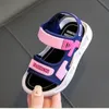 Fashion Kids sandals scarpe per bambini ragazzo soft sole non slip ragazzi ragazze per bambini spiaggia estiva 210 anni 240423