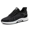 Scarpe da corsa bianche grigie uomini sneaker allenatori traspiranti sport tennis