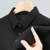 -Shirts Nouveaux polos élastiques en soie haut de gamme Été Nouveau col polo t-shirt Business Mode Mens Mens à manches courtes Style décontracté J240506