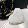 Fashion Womens mini sac de maquillage sac à main amour sac jumeau brevet en cuir diamant matériel métal boucle beau petit pendentif