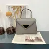 Designer Bag High Quality Messenger Handbags Luxurys Fashion Womens Crossbody Shoulder Letter Handbag Purse Pocket Totes Wallet Bags 2024
