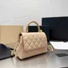 Tote épaule femmes concepteurs chaînes sacs sacs sacs pour les sacs à main portables de luxe messager de la mode de vache dorée caviar en or