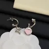 Als originele designer kettingen armbanden oorbellen roze hartbloem v letter hanger ketting mode sieraden luxe sets voor vrouwen