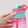 Tasses plats Ustensiles Étudiant bouteille d'eau en plastique 420 ml / PCS Children portable Cup de nourriture Féche de la fuite Cavai Cartoon Animal Childrens Drinkl2405