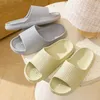 SLIPPER NIEUW Zomer Beknopt paar Indoor Non-slip zachte glijbanen Lithe Cozy Sandals Men Mule Women schoenen Slippers Dames Home Flip Flops