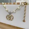 Collier de créateur percez le collier de perle 18 colliers de luxe en gros de style en gros de la marque à double lettre plaquée crysatl ramine