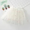 Robe tutu 2024 Été Nouveau bébé Floral Broidered Mesh Tutu Jupe Kids Faldas Soft Tulle Miniskirt For Girls Dance Jirt 2-8T D240507