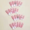 Faux ongles 24pcs Français Faux Nails avec conception de baissement de fleurs 3D