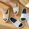 SLIPPER NIEUWE ZOMER CONCISE TREND PARKE Binnen Sandalen Non-Slip Badkamer Slides Men Women schoenen Massage Slippels Dames Home Flip Flops