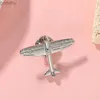 ピンブローチ新しいトレンドクリエイティブミニ航空機デザインブローチミニマリストの刺し傷のピンエンブレムセットシャツアクセサリーwx