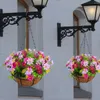 Decoratieve bloemen hoogwaardige plastic realistische kunstmatige bloemhangende mand voor huizendecoratie Niet-fading veer simulatie