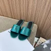 Designer Damen Sandalen Schwarz weiß rosa Grün Flip Flop Frauen Gummi flache Schieberegler Luxus Sandal Hotel Mule Slide Sommer Loafer Strand Slipper 2024 Neue Mode