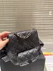 Caviar 23k Tank sac à dos Étudiant sac à dos élégant et léger nouveau sac de messager multifonctionnel sac d'épalsine de mode sac de téléphone mobile sac de téléphone mobile sac pour femmes