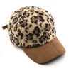 Ball Caps fs Luxury Brand Leopard Corduroy Baseball Cap Retro Patchwork Trucker Caps pour hommes Summer Outdoor Travel Coréen Femmes Chapeaux Bone Y240507