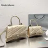 Balencig Le Cagole Borse di metallo Fahion Borse per borse Moon Borse mezze donne Lettere di impronta a forma di b Flip Portafoglio borsetto borsetto owoc