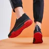 Chaussures décontractées 2024 hommes baskets légères pour les sports masculins des chaussures de marche extérieures respirantes