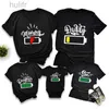 Familie Matching Outfits Batterij Afdrukken Daddy Mommy Dochter Son Baby Familie Matching Cleren Cotton Familie Look Dad mama en ik kinderen T -shirts Baby Rompers D240507