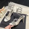 Chaussures habillées 2024 Luxury Luxury Femme Rhingestone Butterfly Silver Abricot Fashion High Heel Sandals Banquet de mariage