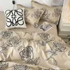 Zestawy pościelowe Ins prosta pościel róży Zestaw podwójny pełny łóżko typu queen -size dziewczyny kobiety kwiatowe łóżko płaskie poduszka kawaii kołdra zestawu J240507