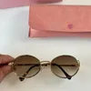 Lunettes de soleil 2024 Spring Small Oval Metal Cadre Fashion Vendre design des femmes loisir UV400