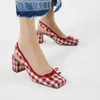 Kvinnliga chunky klackade sandaler Retro Square Toe Mary Janes pumpar skor Slingbacks vår sommarhögklackar baotou plädskor 240506