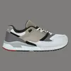 Tênis de luxo 530 Running Shoes Designer Trainer Mens White Silver Navy Blue Black Designer New 530s Outdoor Trainers Runging Causal Plataforma Simple Plataforma Sh055