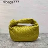 Designer Jodie Venetabotegs sacs à main Sac 2024 Color Women's Tricoting Handbag Underarm Party Knot Knot Cloud