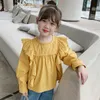 Camisas para meninas para crianças para crianças Spring Autumn Manga Longa Moda de moda de moda coreana Roupas de meninas caem novas crianças fantasia 2-7yrs H240507