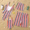 Familie matching outfits familie baby mama en papa zoon dochter kleding kleding kleding streep streep Sandbeach zwempakfamilie bijpassende outfits badmode d240507