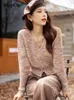 Tricots pour femmes mésavanes mohair laine à rayures tricot tricots 2024 Automne coréen slim en V V-colmages en métal simple Streetwear top MXC41Z0158